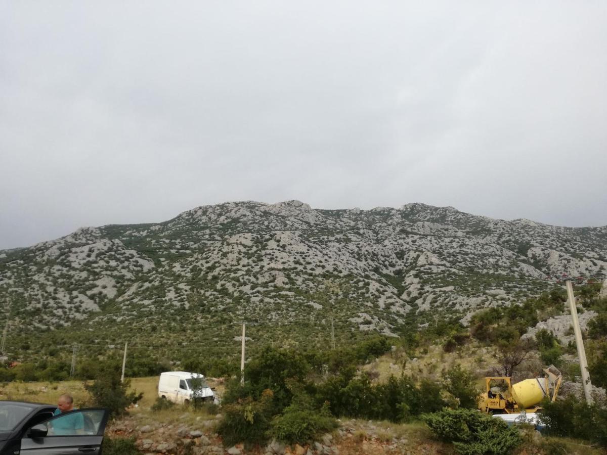 Apartmani Cesarica Karlobag Exterior foto