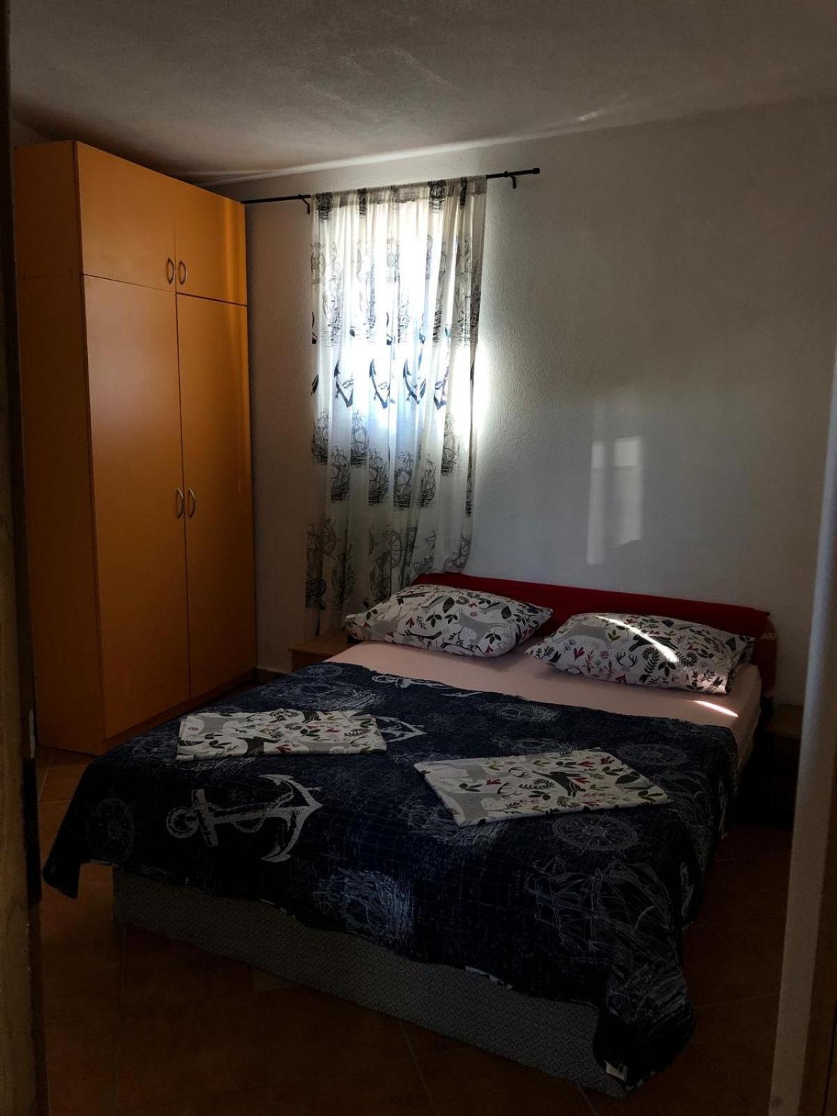 Apartmani Cesarica Karlobag Quarto foto