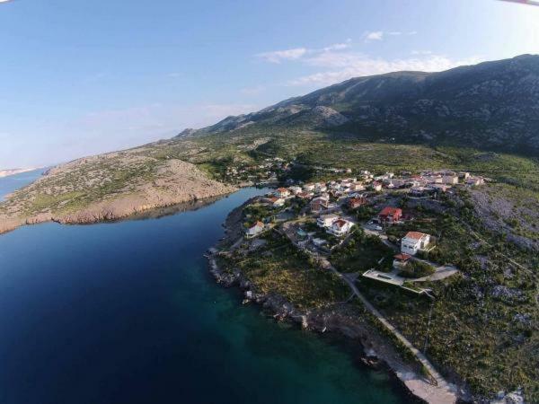 Apartmani Cesarica Karlobag Exterior foto